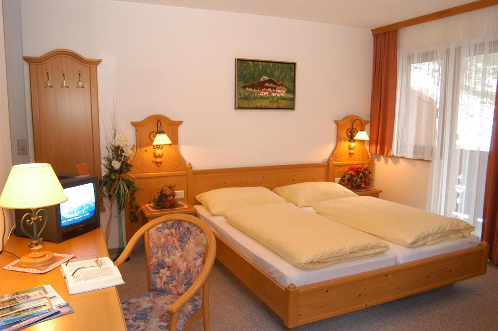 Hotel-Restaurant Burgblick Dorfgastein Szoba fotó